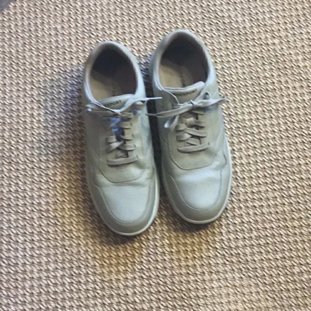 ROCKPORT PROWALKER in size 11